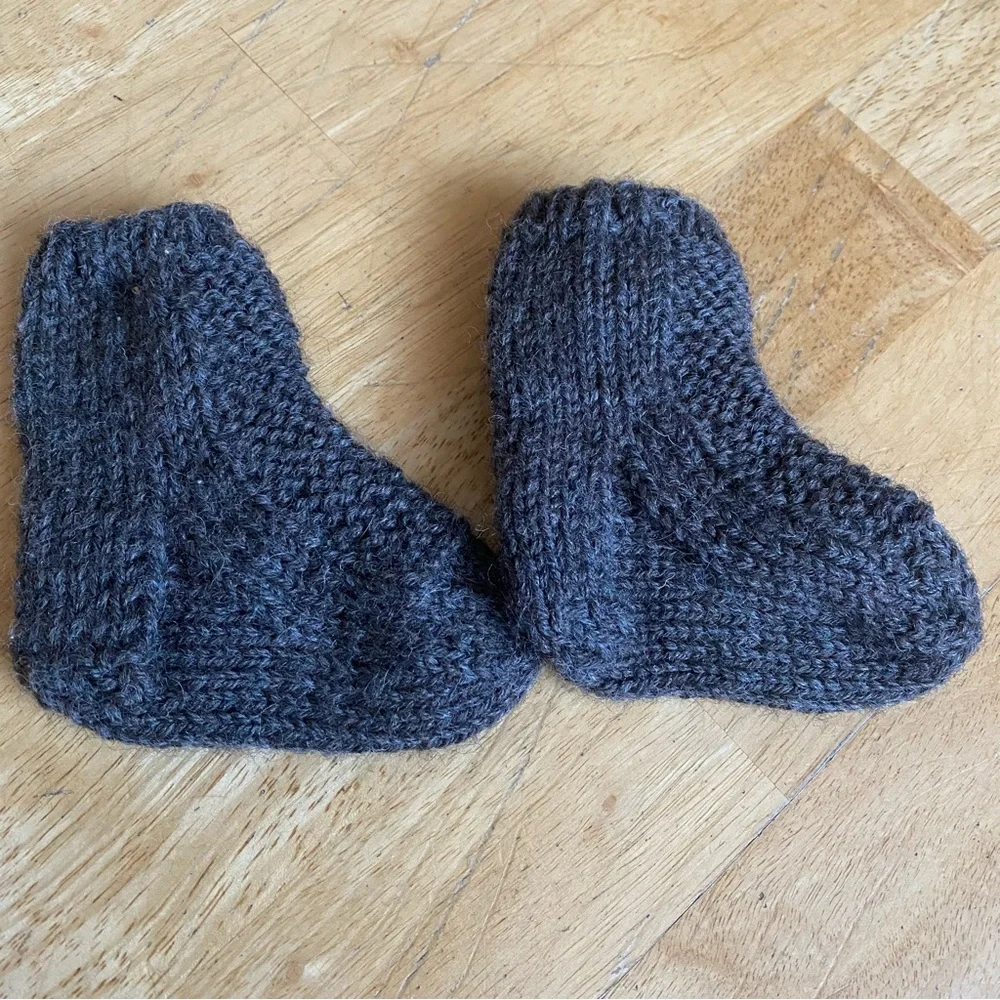 Hand Knit Wool Baby Booties Size 0-3 months